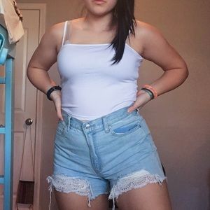 Lacey American Eagle light wash denim shorts
